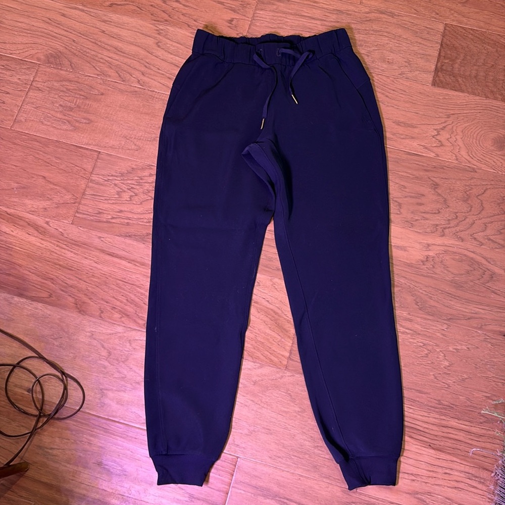 Lululemon - On the Fly Jogger *Woven*
